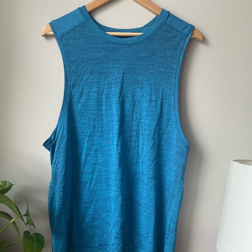 Lululemon Men's Metal Vent Tech Tank Top-Size S